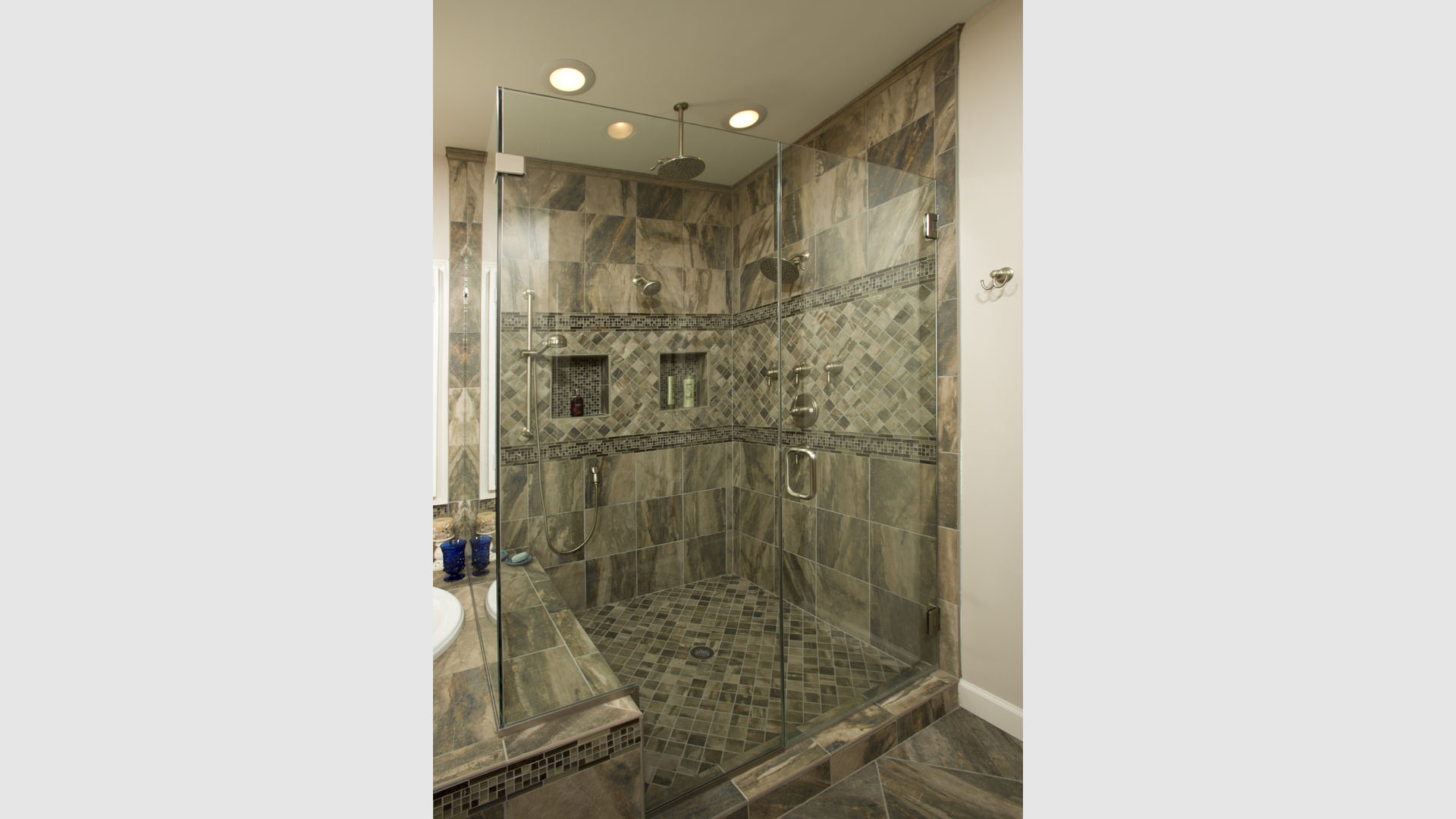 Nolta Ba shower V