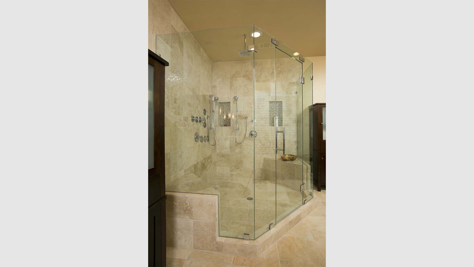 Akbora shower R 20