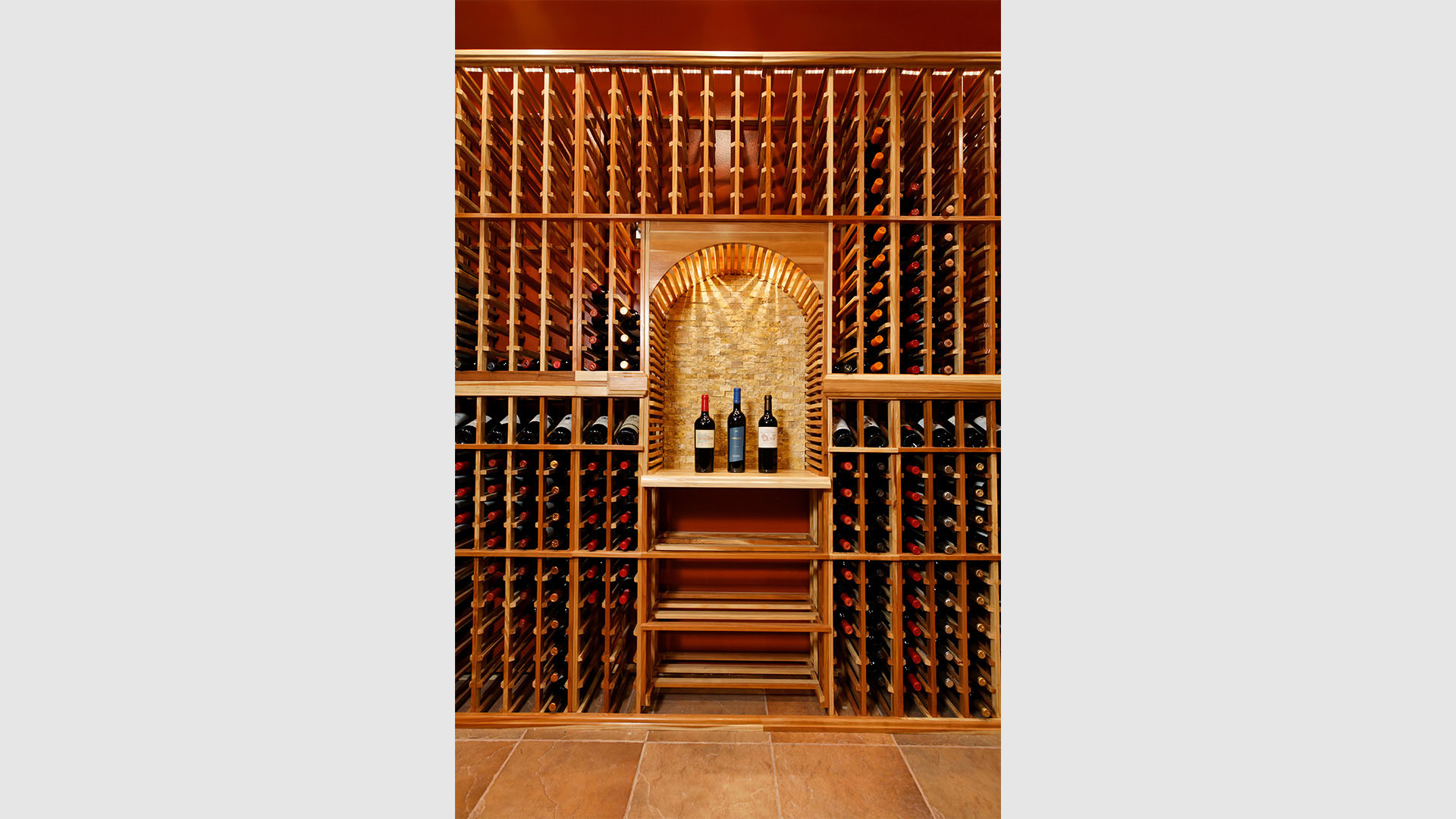 Collado wine shelf 2561