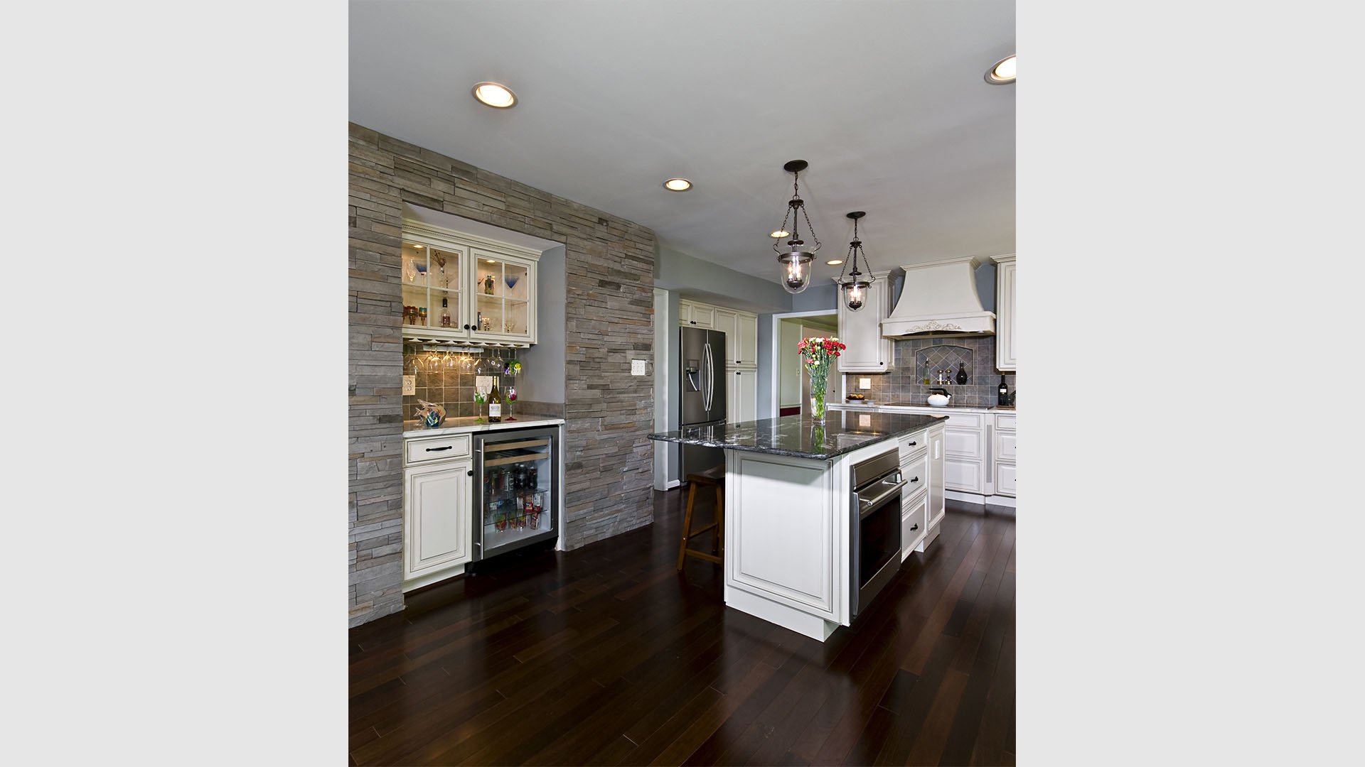 2012 NARI Capital CotY, Honorable Mention Award Winner, Residential Kitchen $50,000 to $100,000