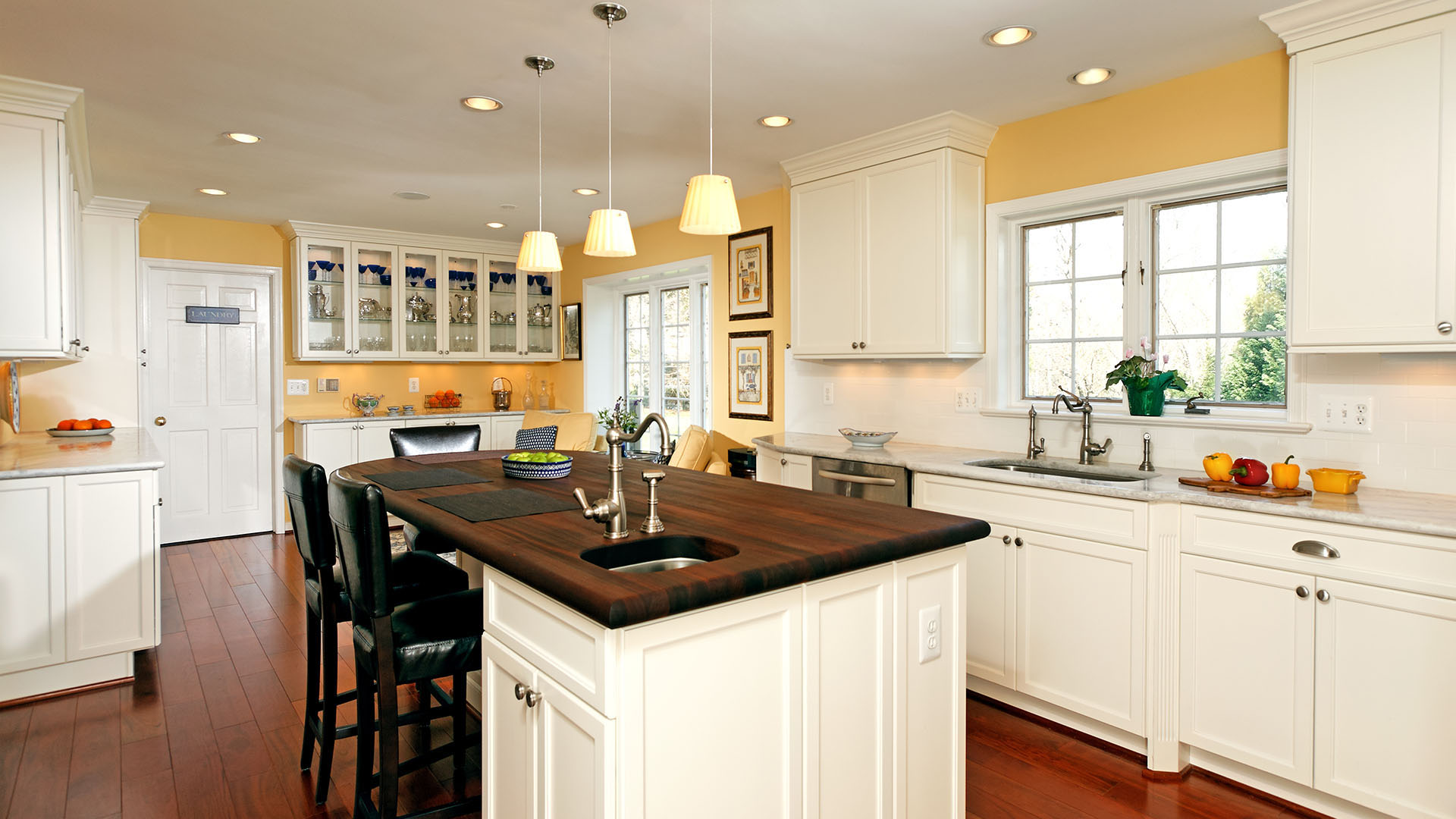 2012 NARI Capital CotY, Finalist Award Winner, Residential Kitchen $50,000 to $100,000