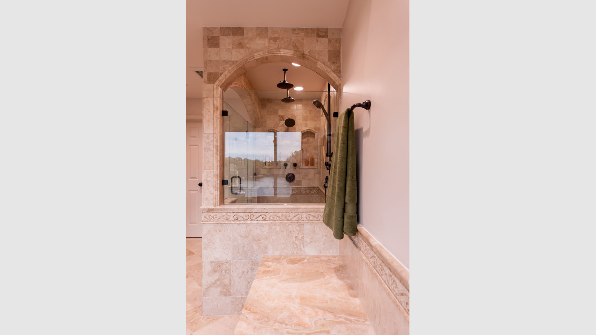 BATHROOM-408