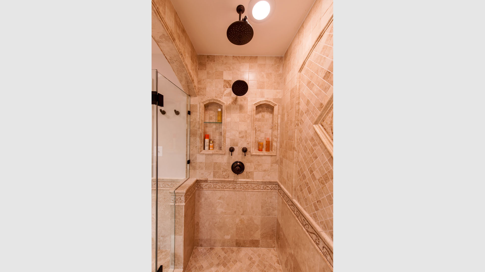 BATHROOM-408