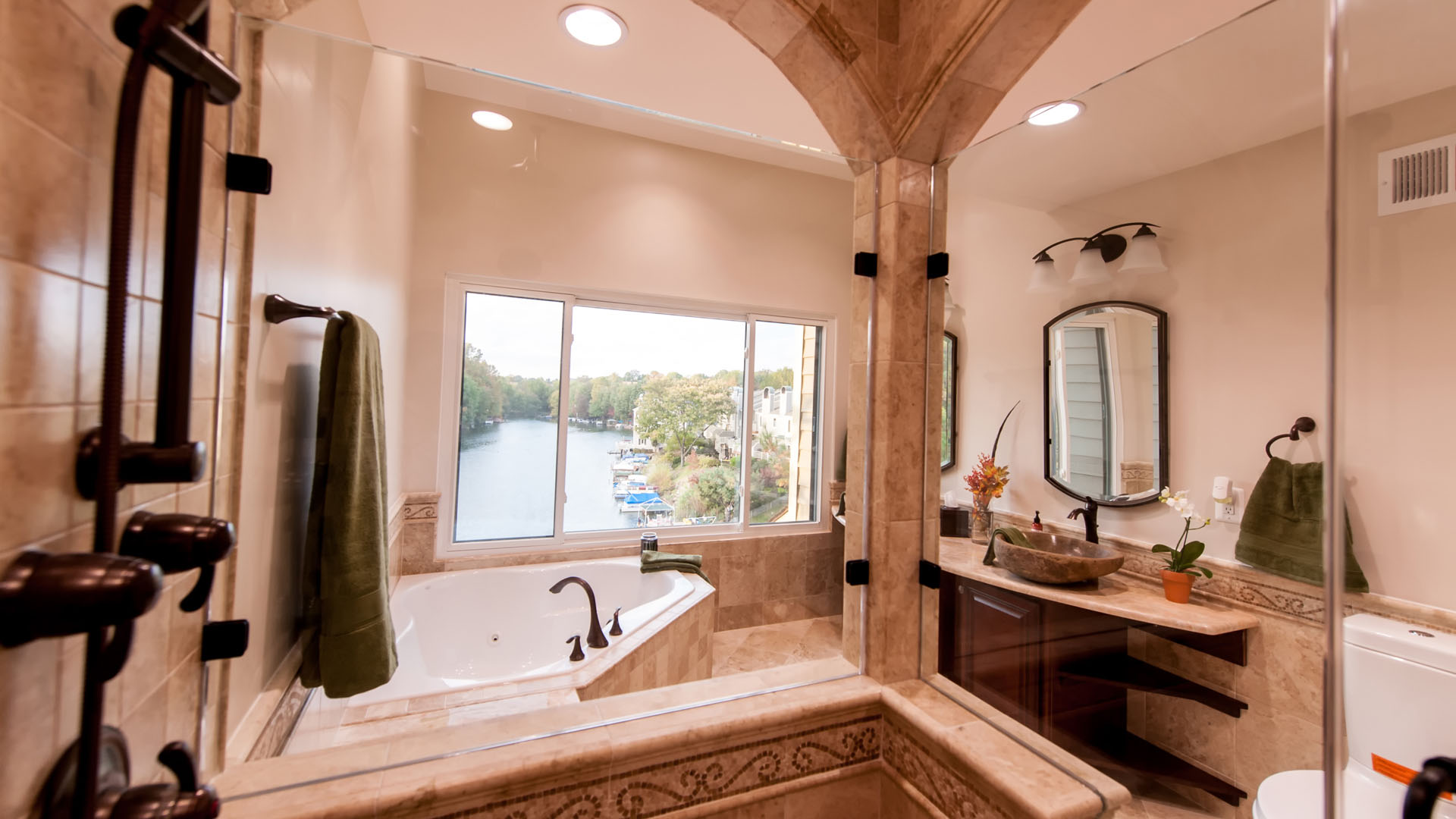 BATHROOM-408