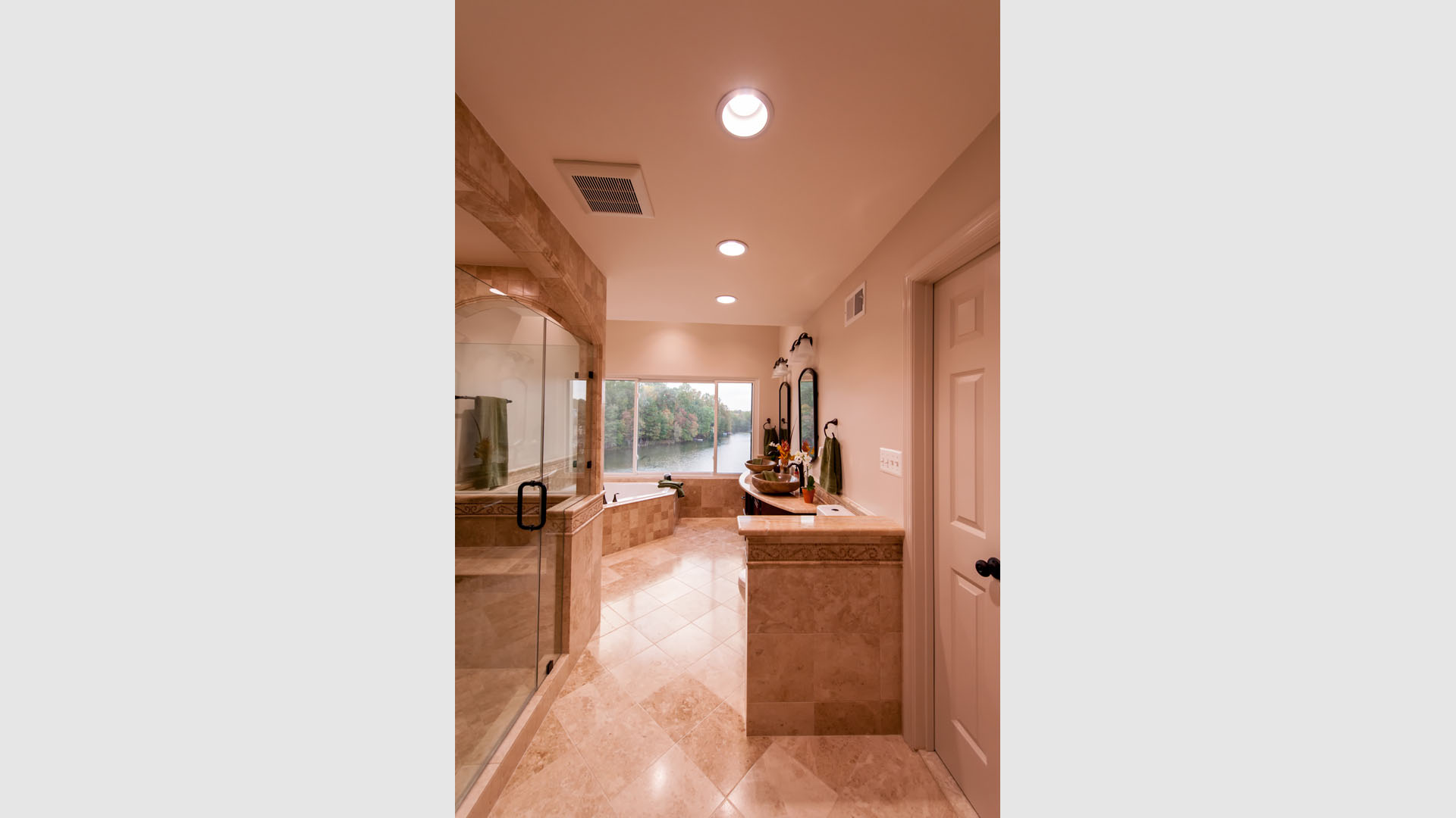 BATHROOM-408