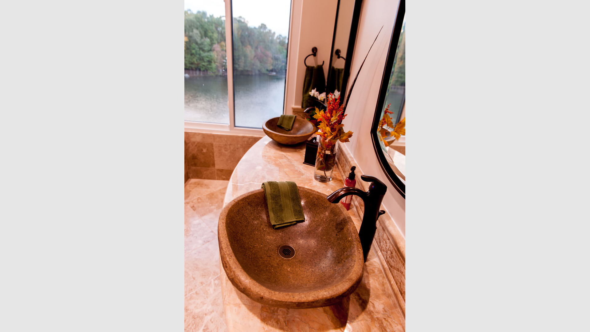 BATHROOM-408