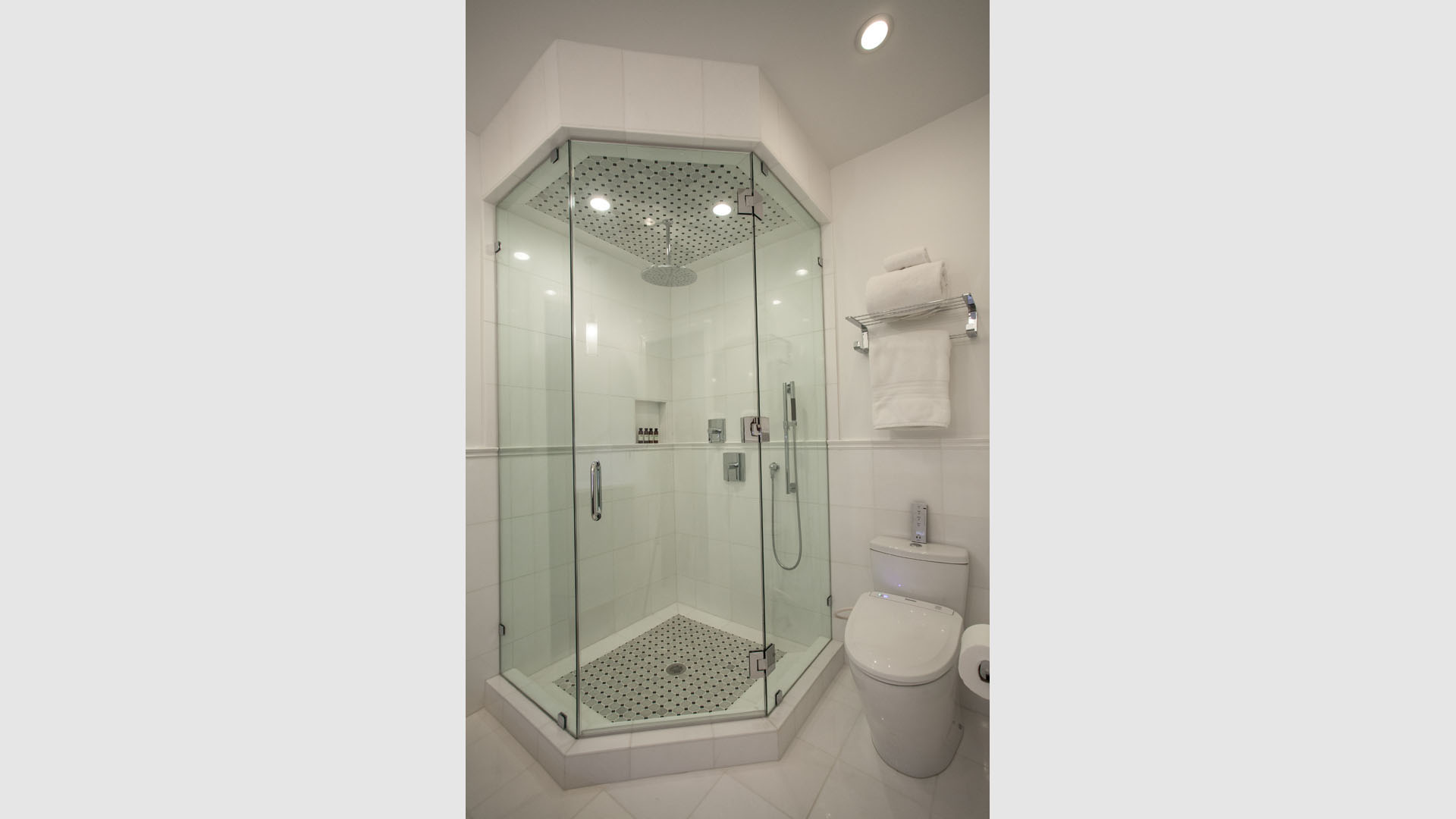 BATHROOM-409