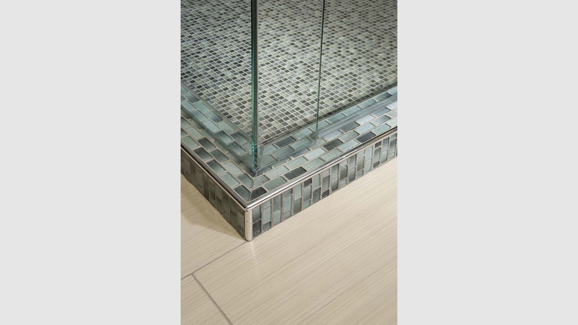Tran ba tile edge 48