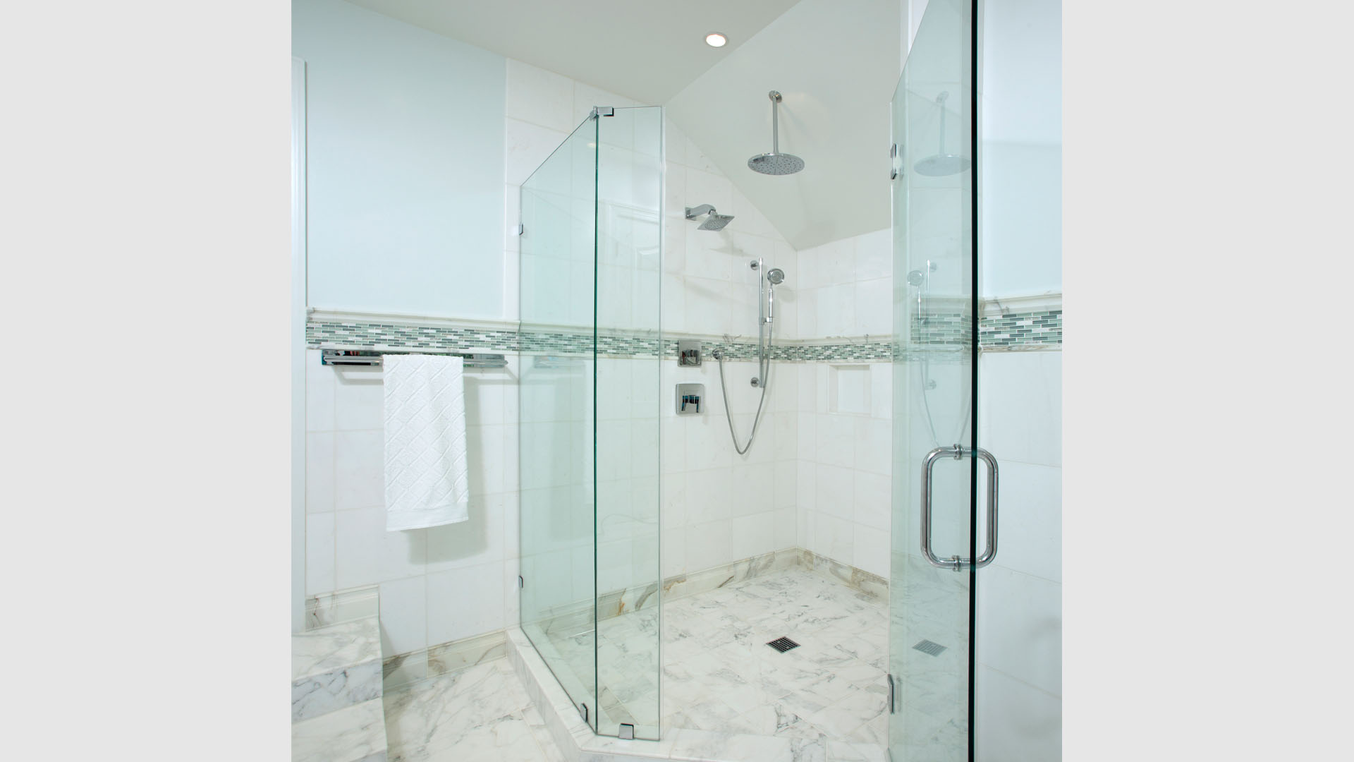 BATHROOM-403