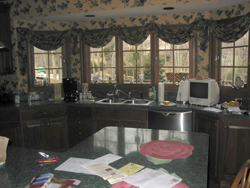 Kitchen 203 Gallery