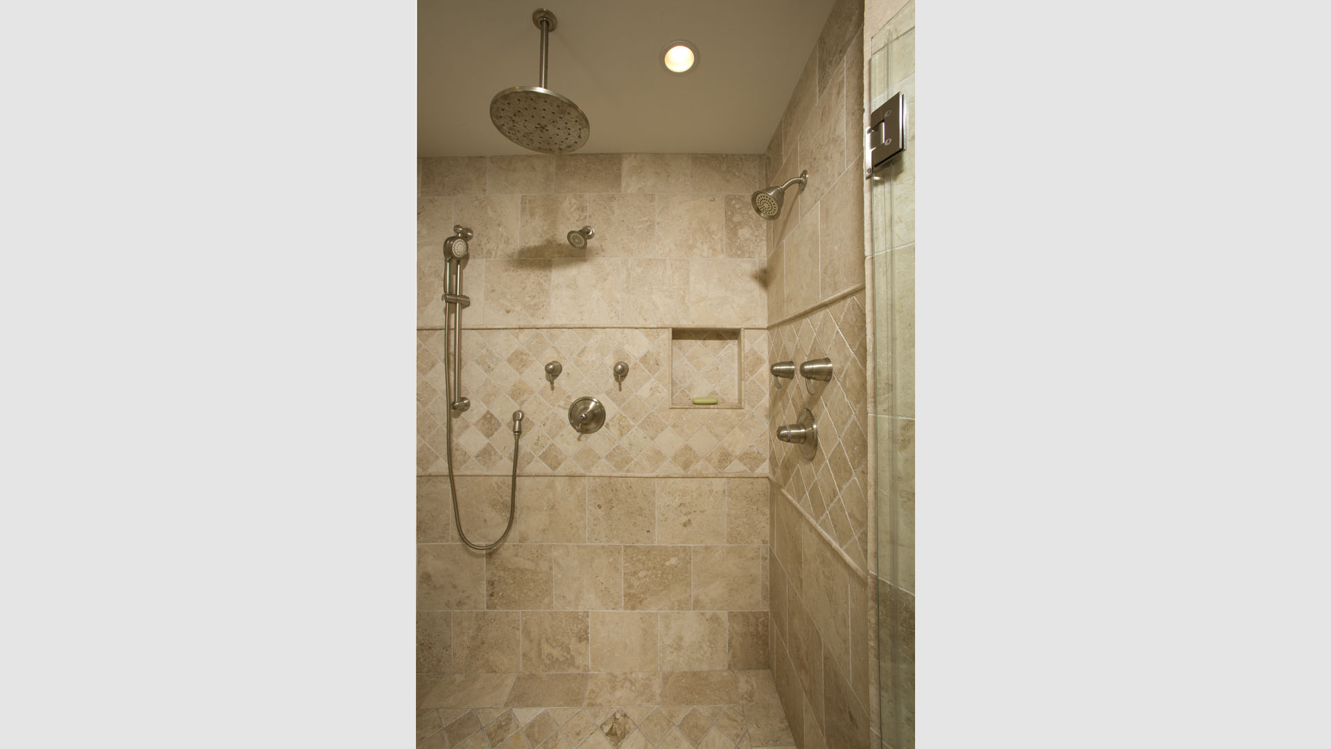 Stipe mba shower tile