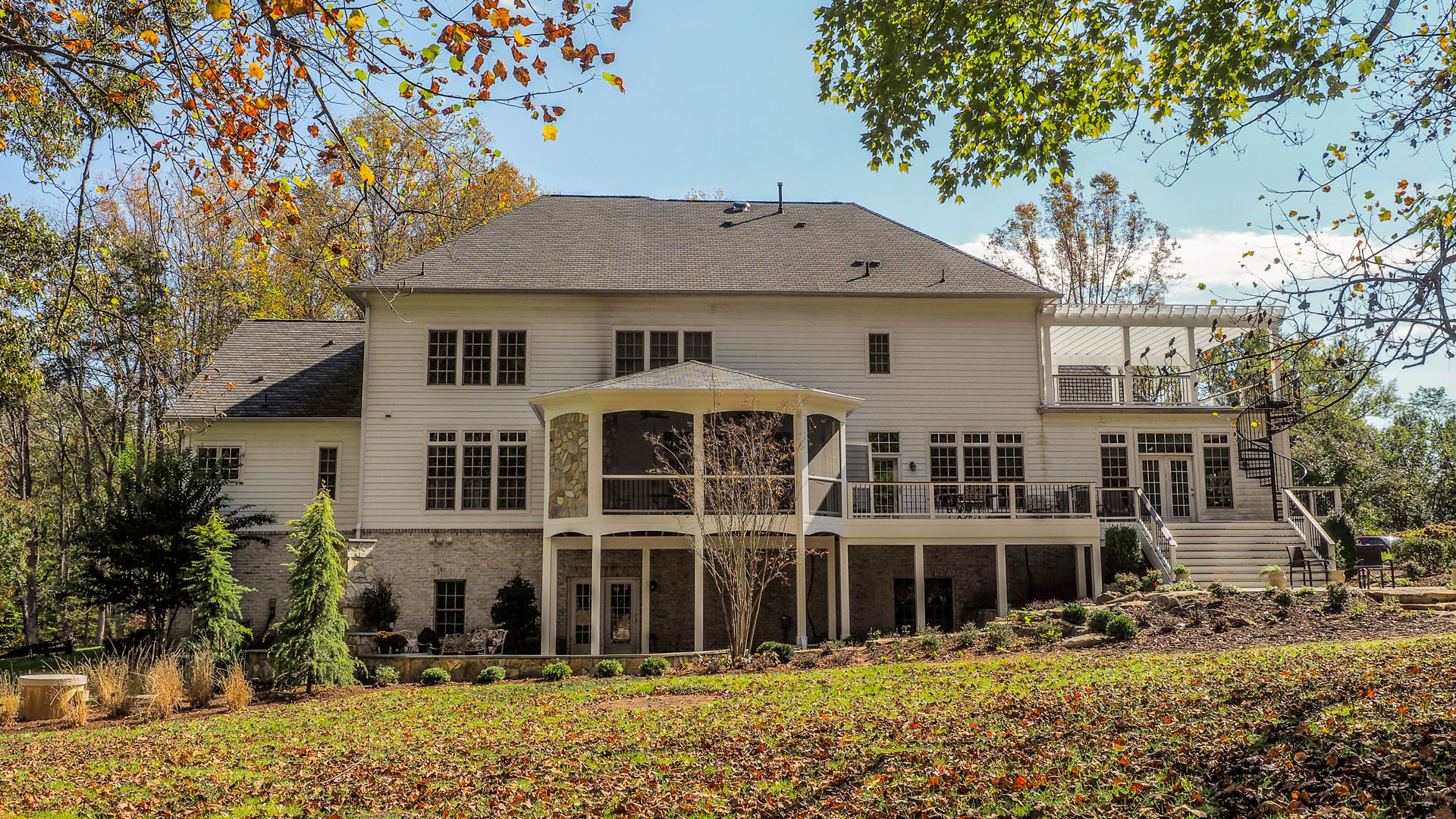 2014 NARI Capital CotY, Merit Award Winner, Residential Exterior $100,000 and Over