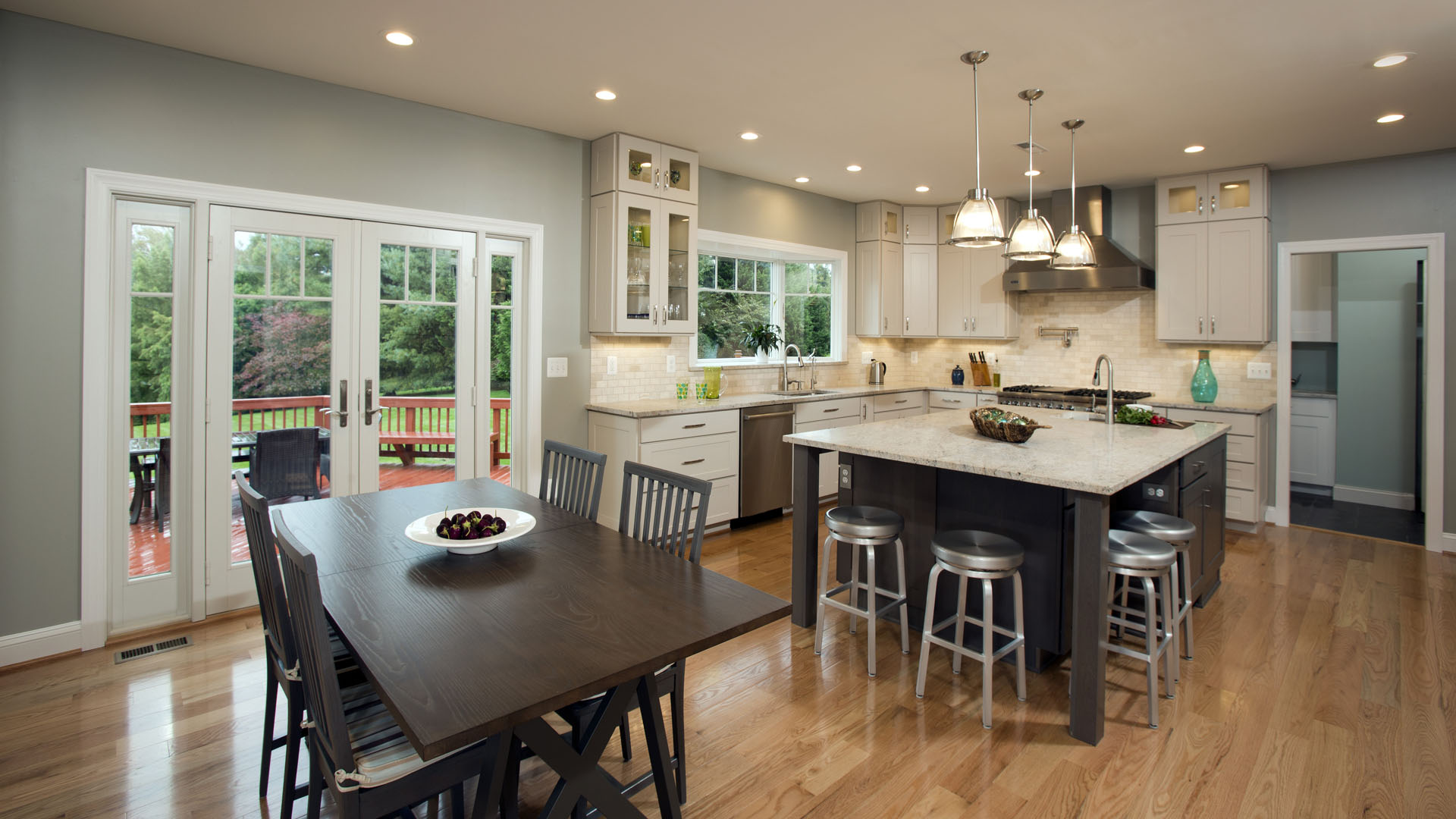 2015 Chrysalis Award South Region Winner, Residential Kitchen Remodel $100,000 to $150,000