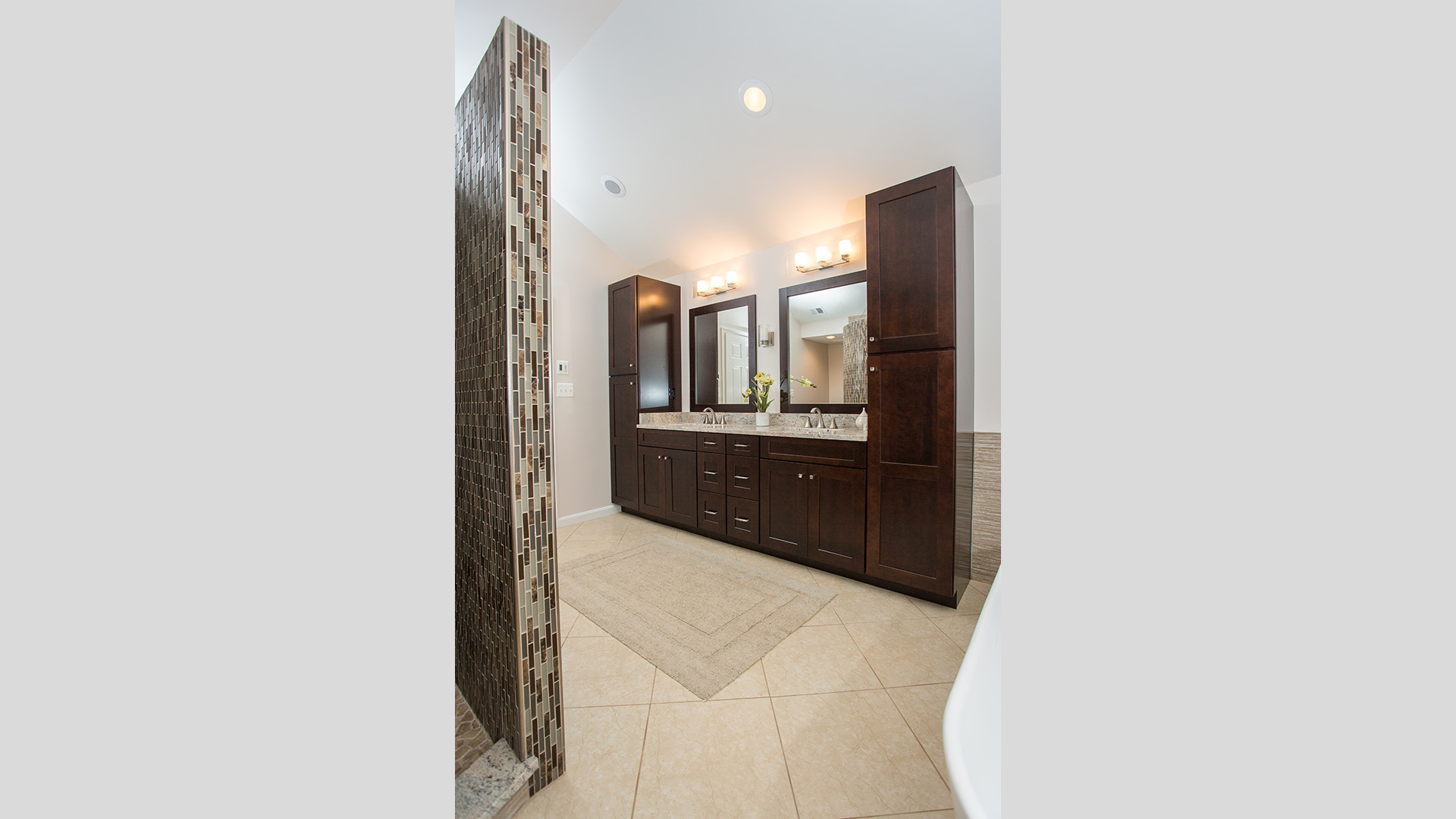 2016 National NARI CotY Southeast Regional Award Winner, Residential Bath $50,001 to $75,000