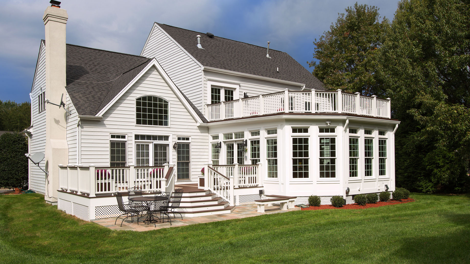 2016 National NARI CotY  Southeast Regional Award Winner, Residential Exterior $100,000 to $200,000