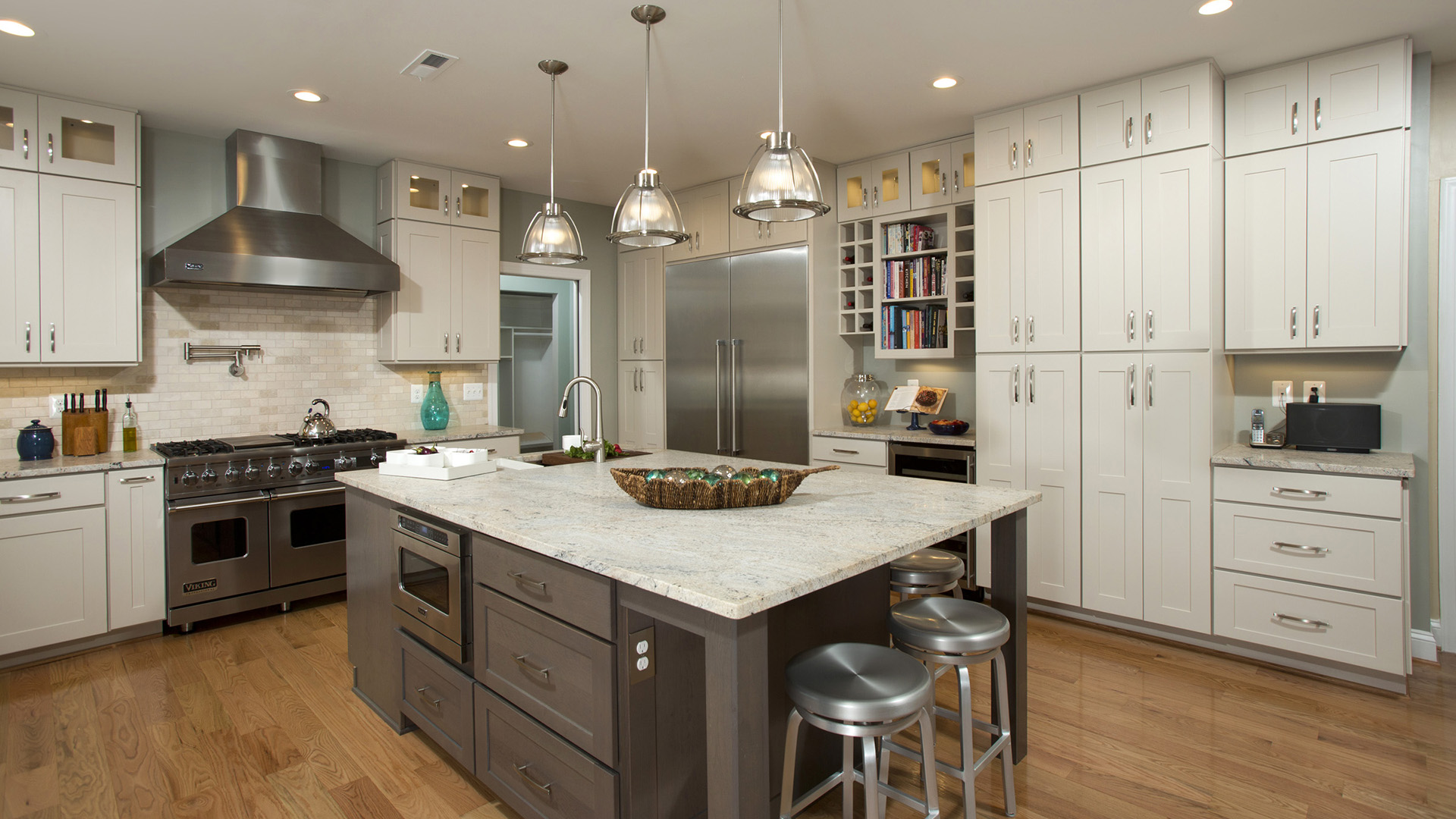 2015 NARI Capital CotY Finalist Award Winner, Residential Kitchen $100,001 to $150,000