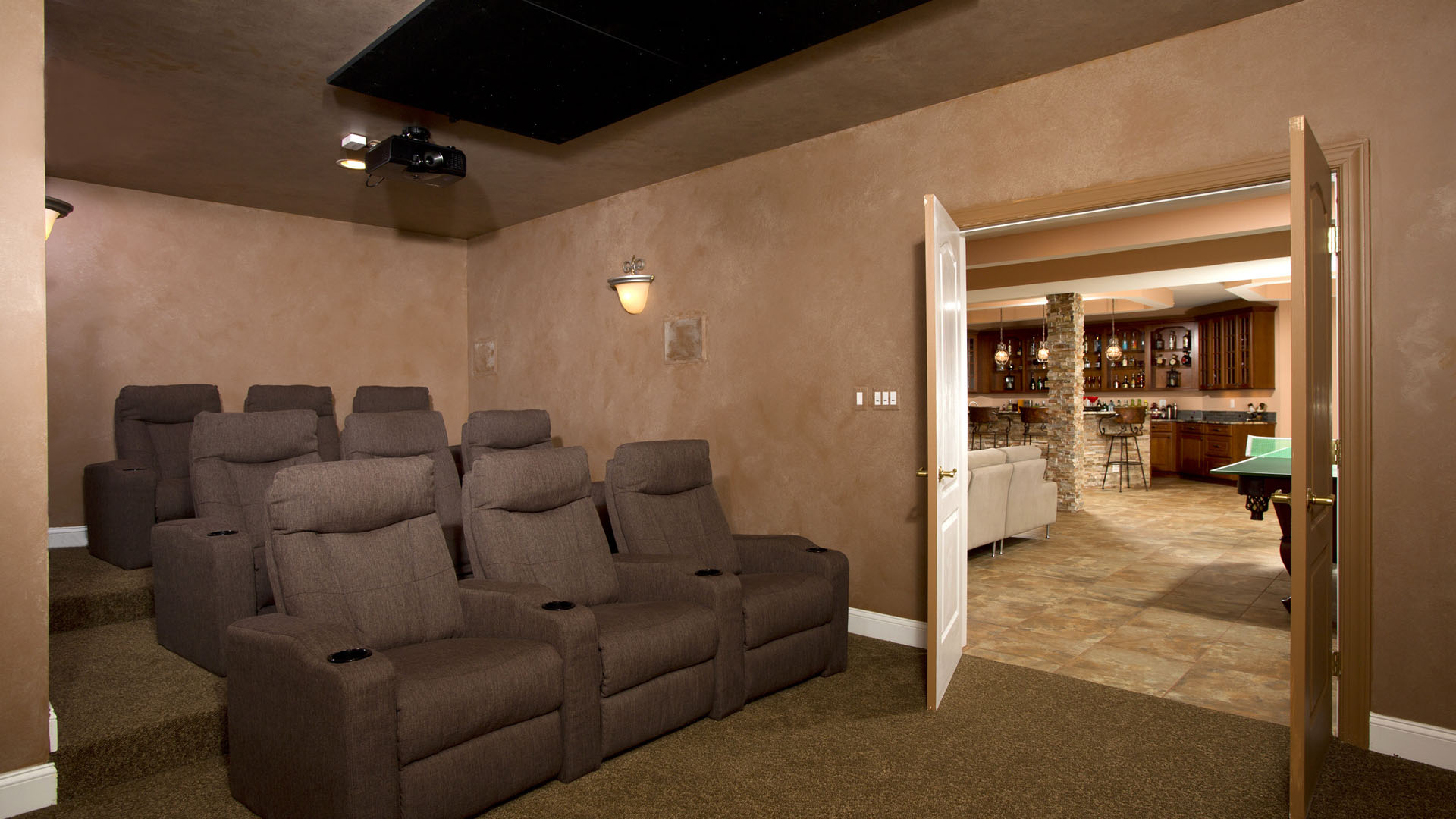 Kain theater Bar