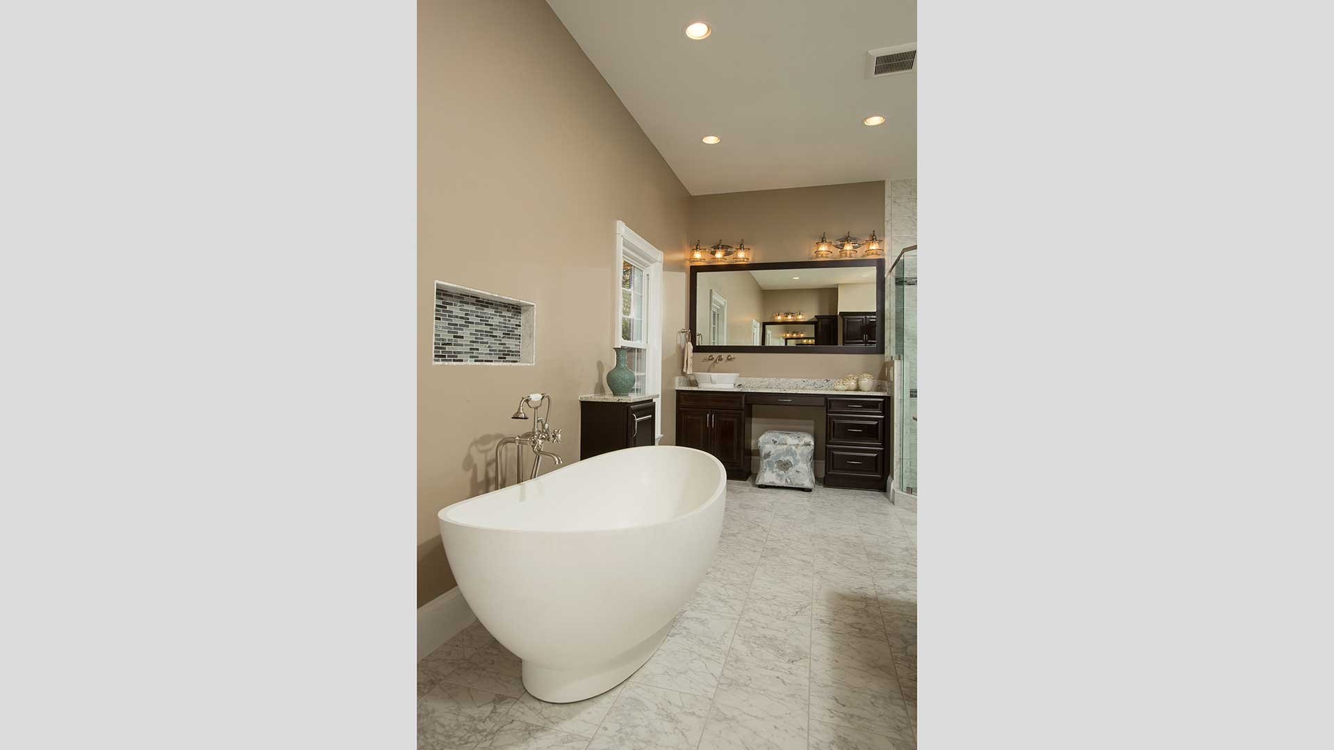 Wang MBA tub