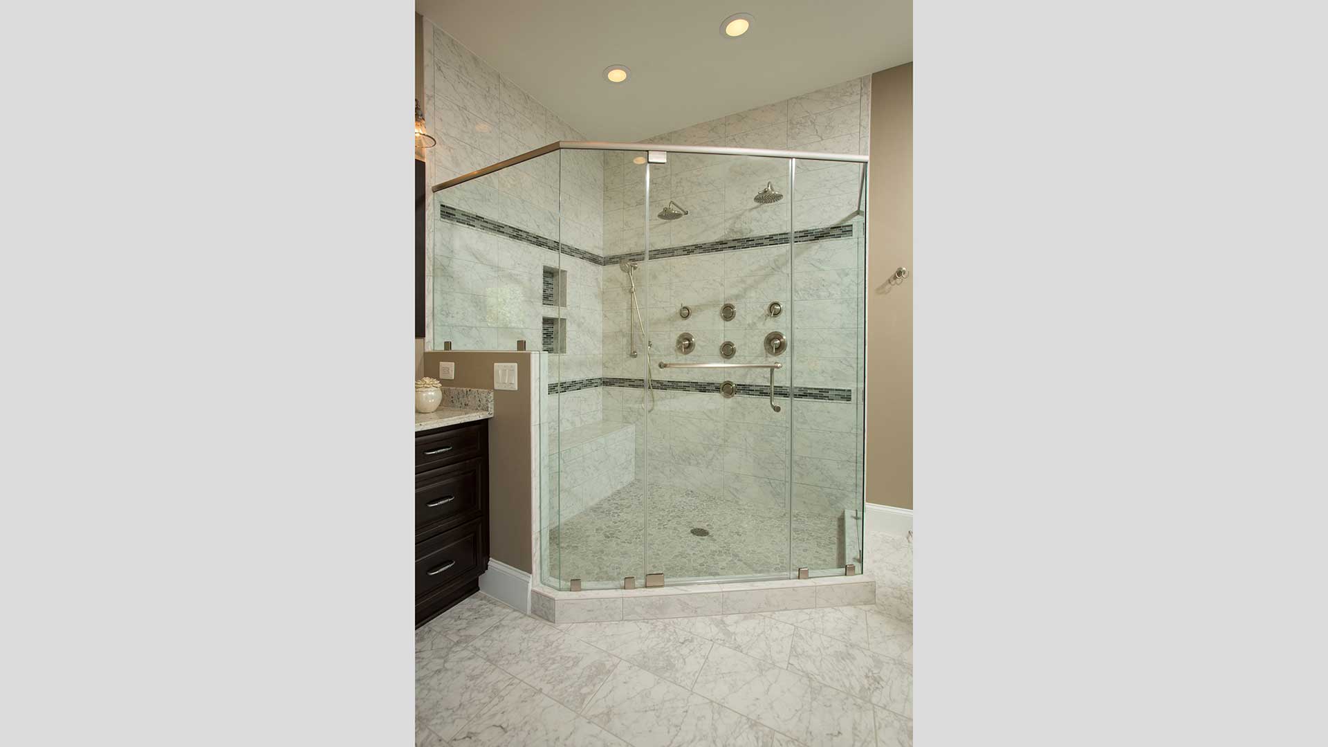 Wang MBa Shower