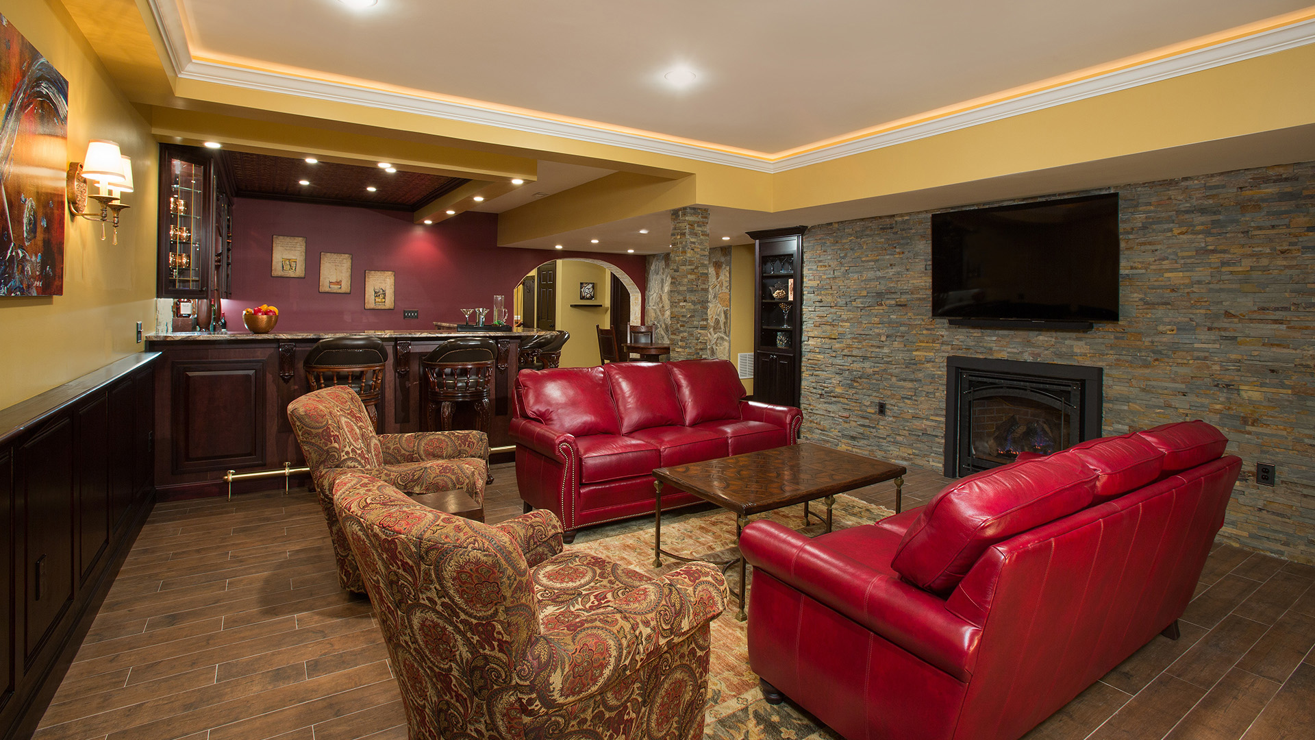 Gilstrap seating bar