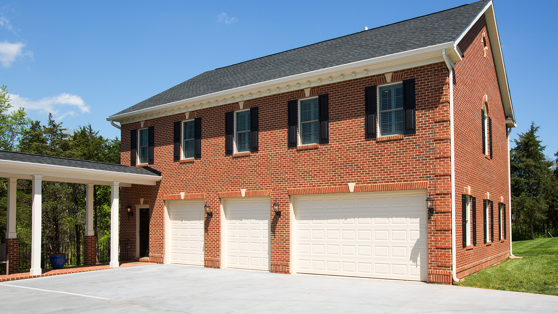 Linn Garage