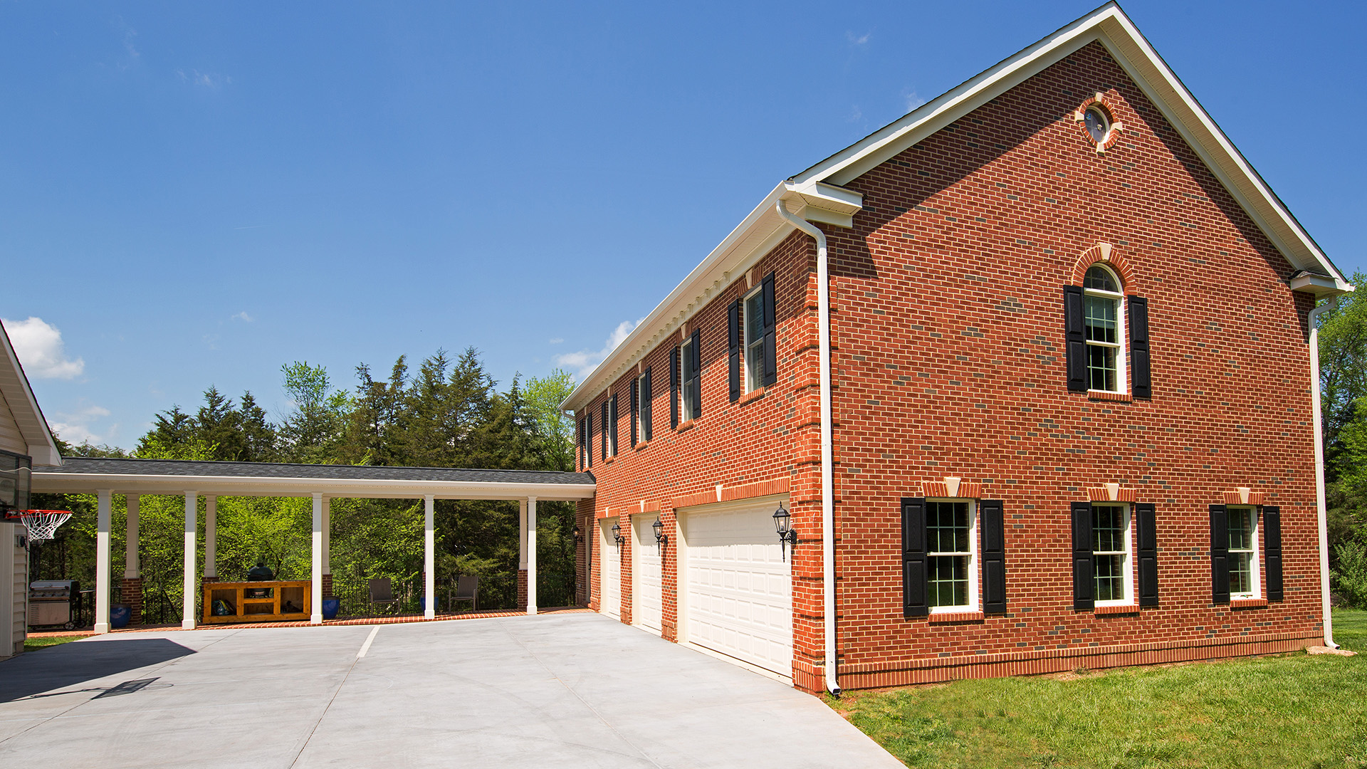 Linn Garage