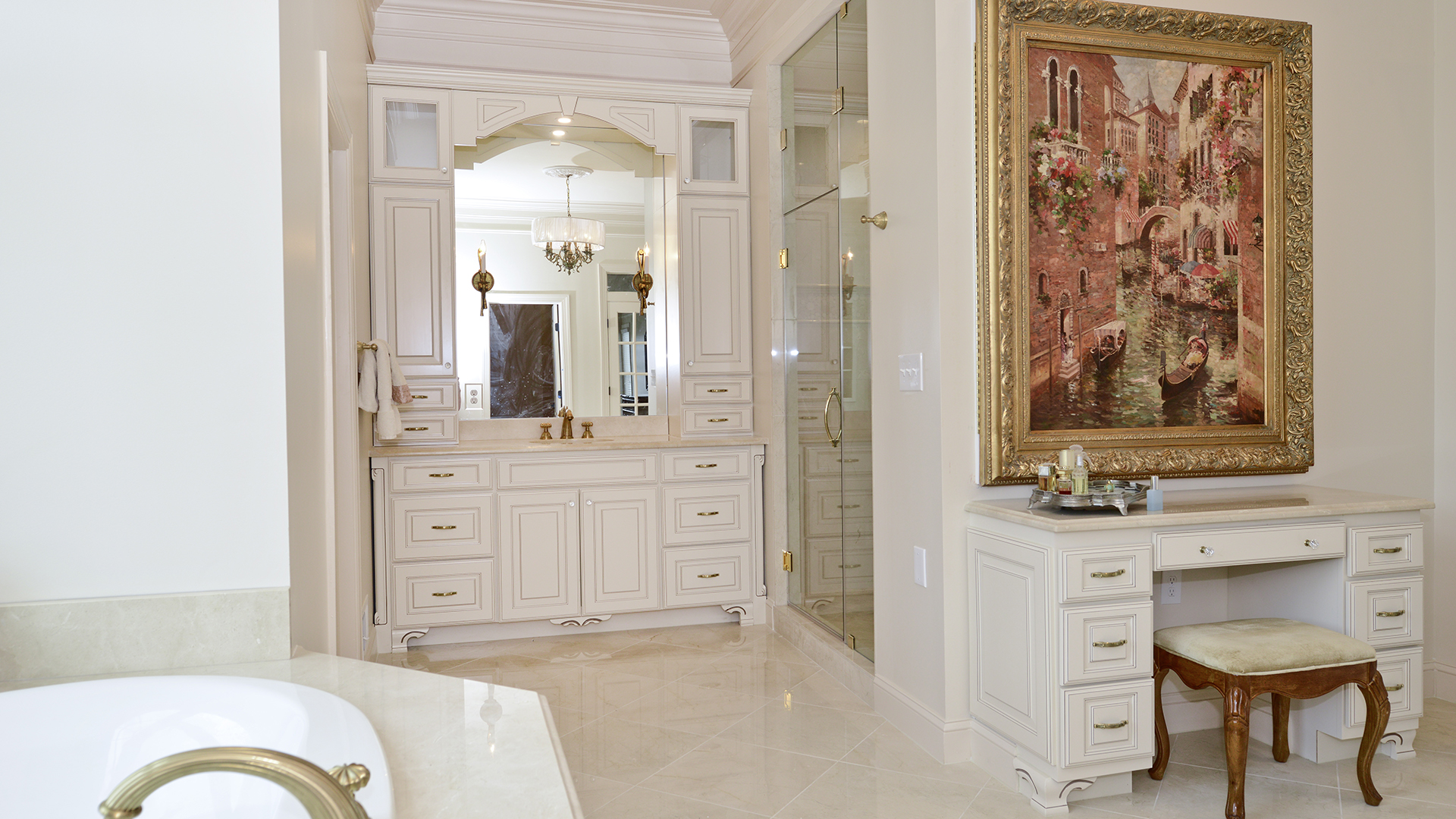 2018 NARI Capital CotY Grand Award Winner, Residential Bath Over $100,000