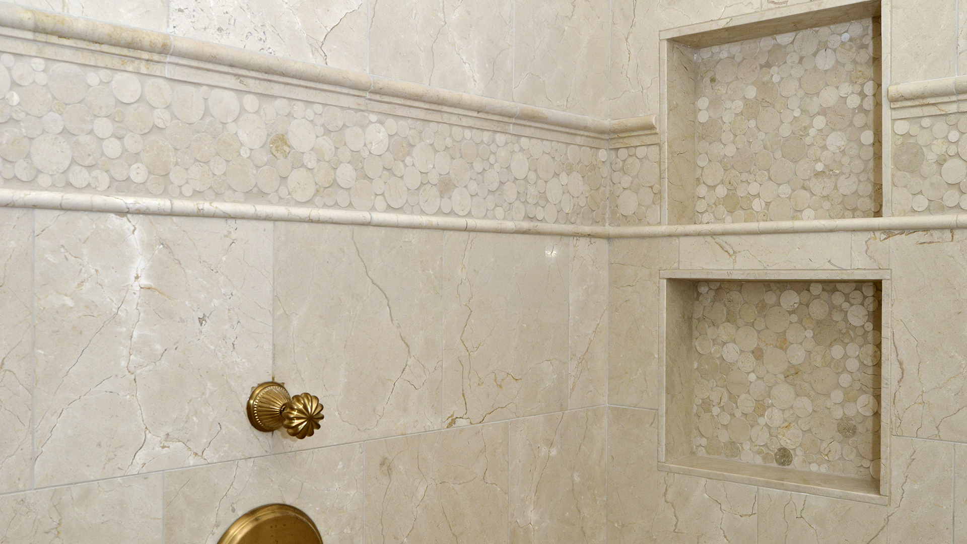 2018 NARI Capital CotY Grand Award Winner, Residential Bath Over $100,000