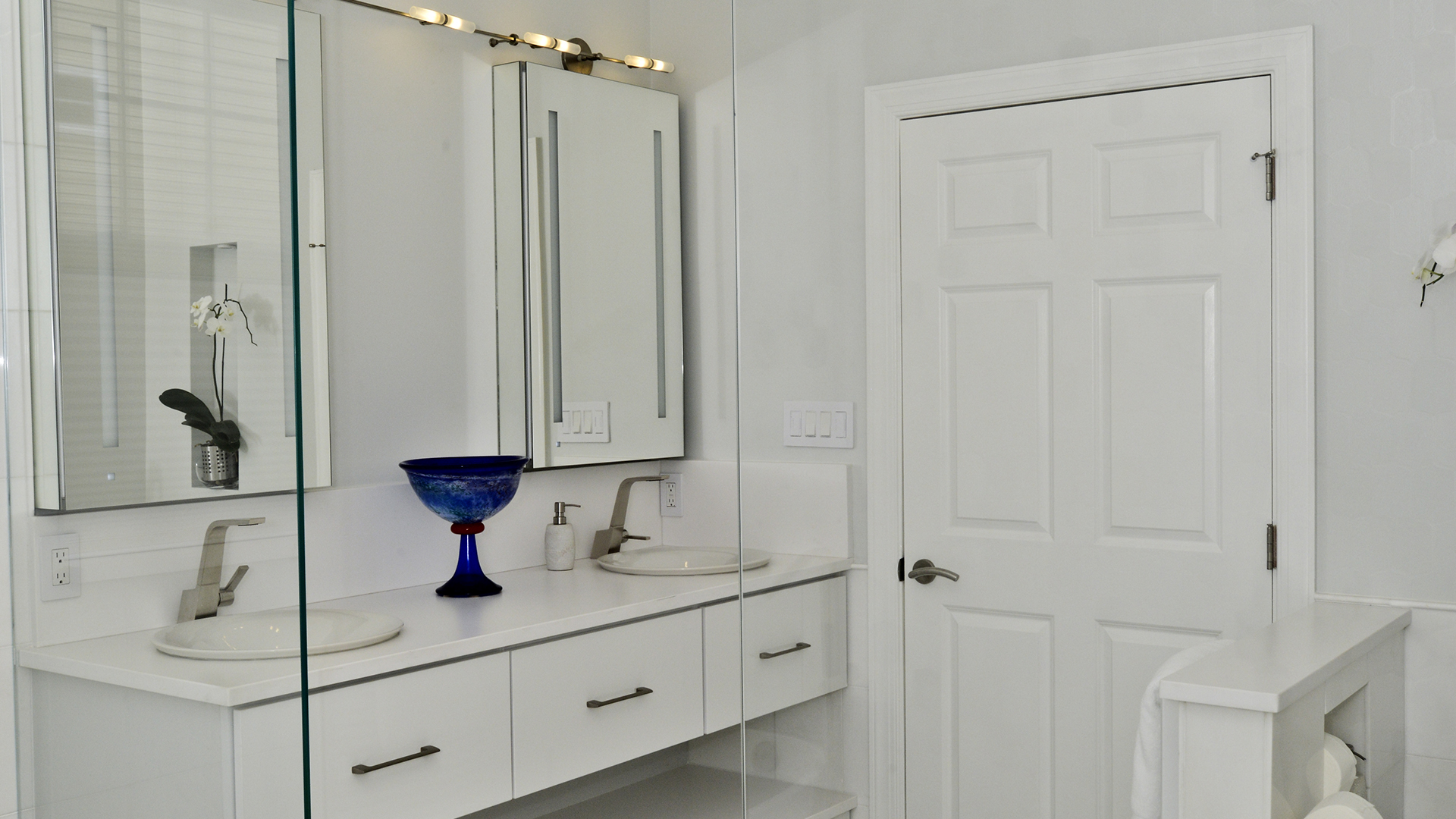 2019 NARI Capital CotY Merit Award Winner, Residential Bath $25,000 to $50,000
