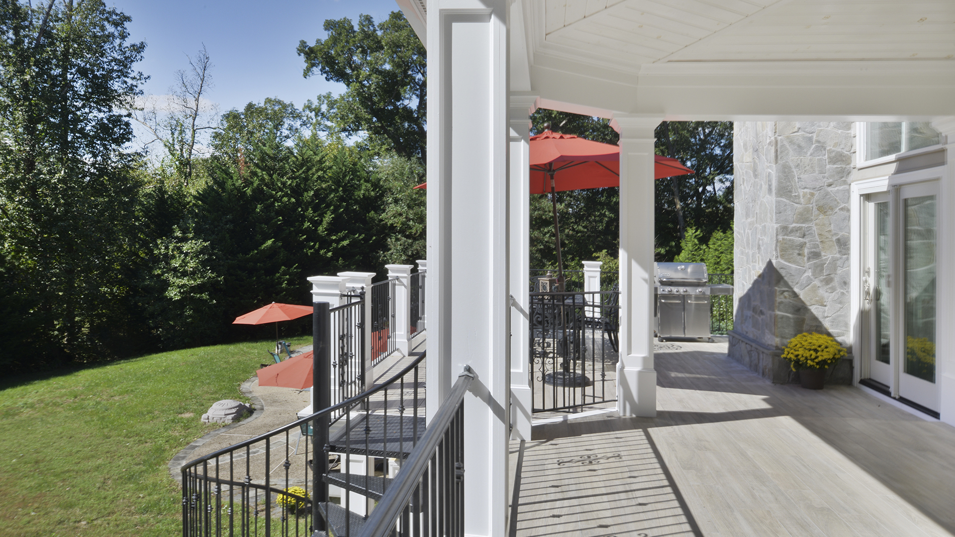 2018 NARI Capital CotY Merit Award Winner, Residential Exterior Over $200,000