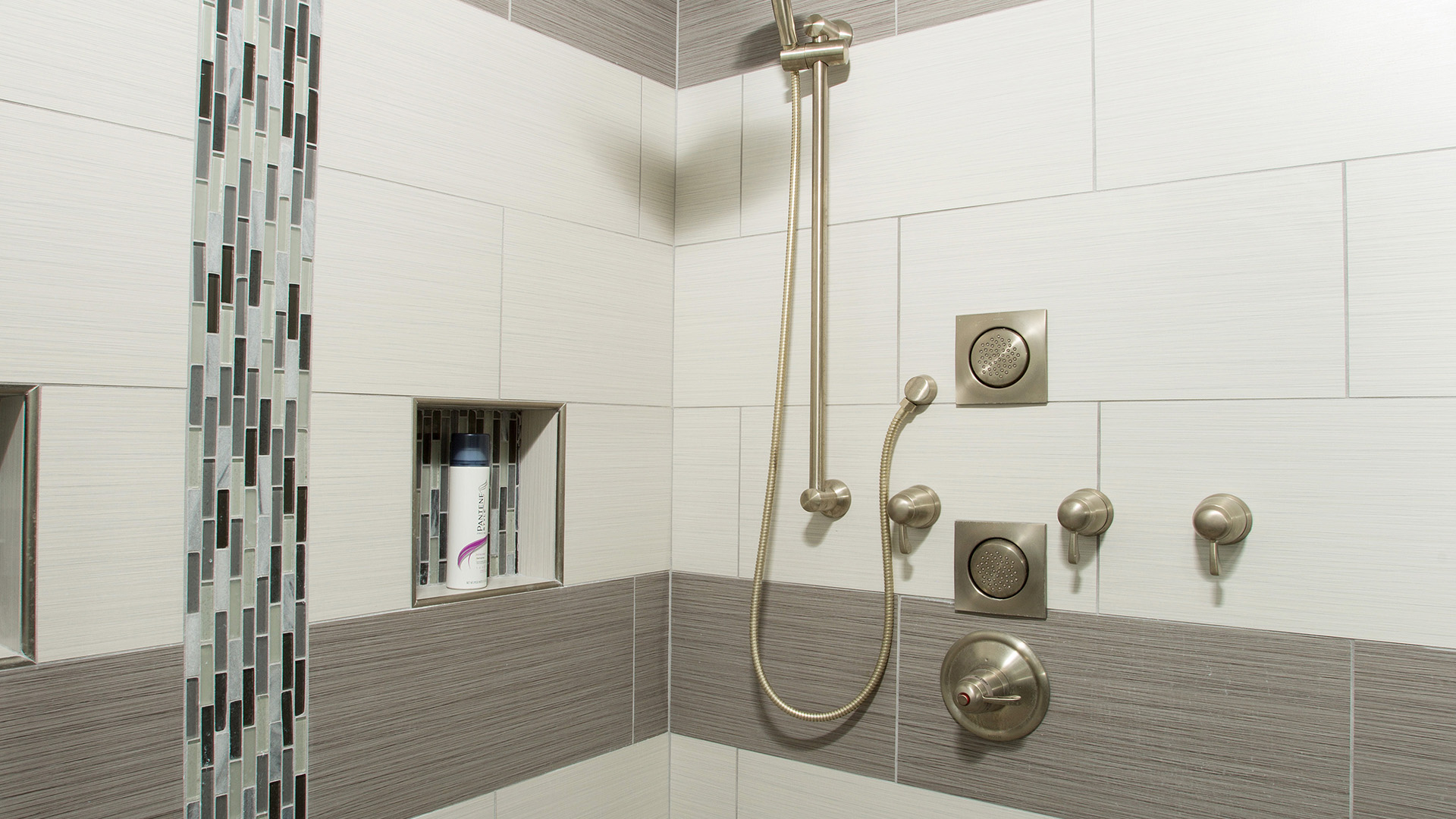 Mba tile