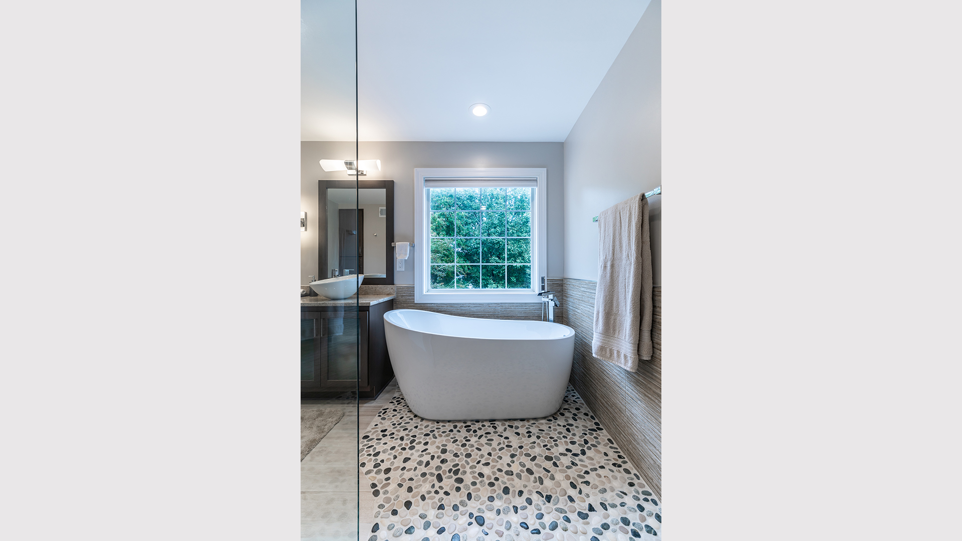 Bathroom – 2106