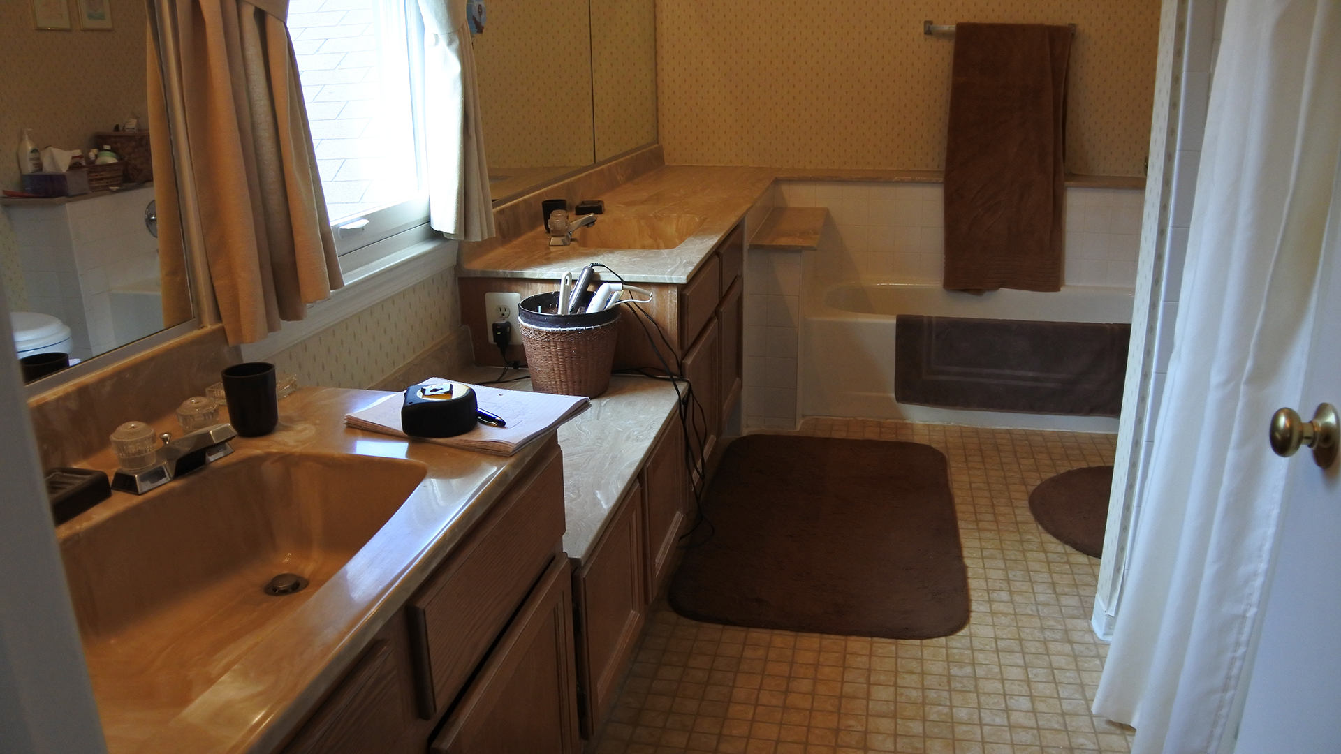 Bathroom and Kitchen – 2101