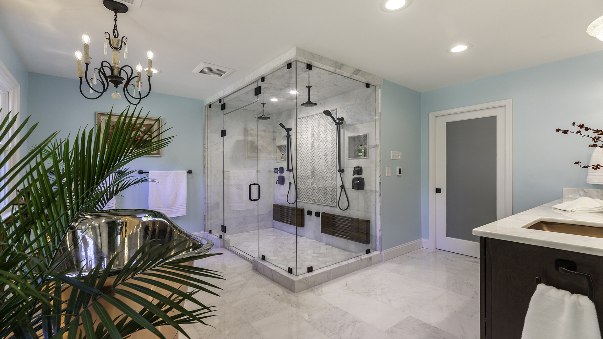 2021 Qualified Remodeler, Master Design Awards, Silver  Bathroom $50,000 to $75,000