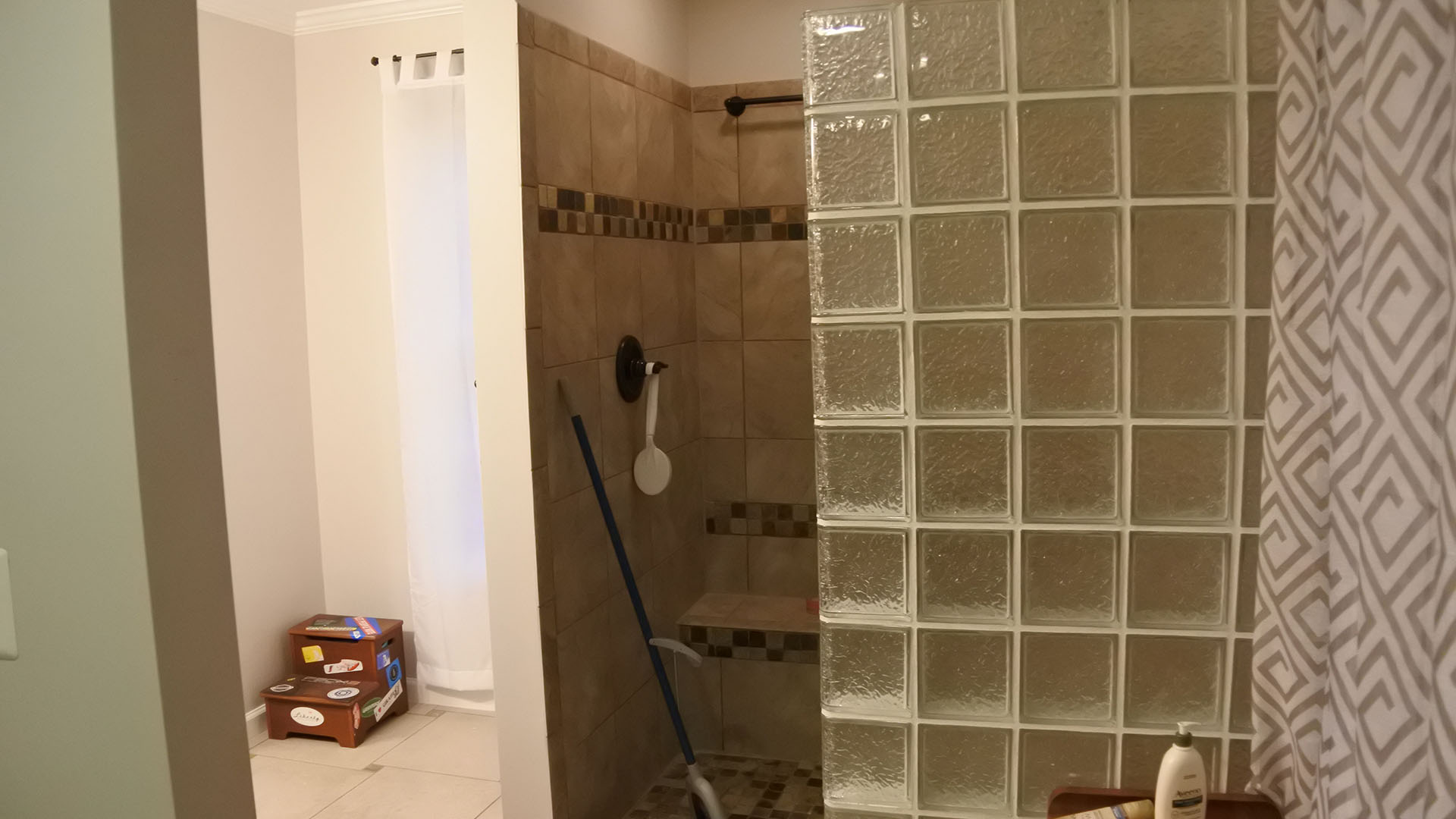 Bathroom – 2206