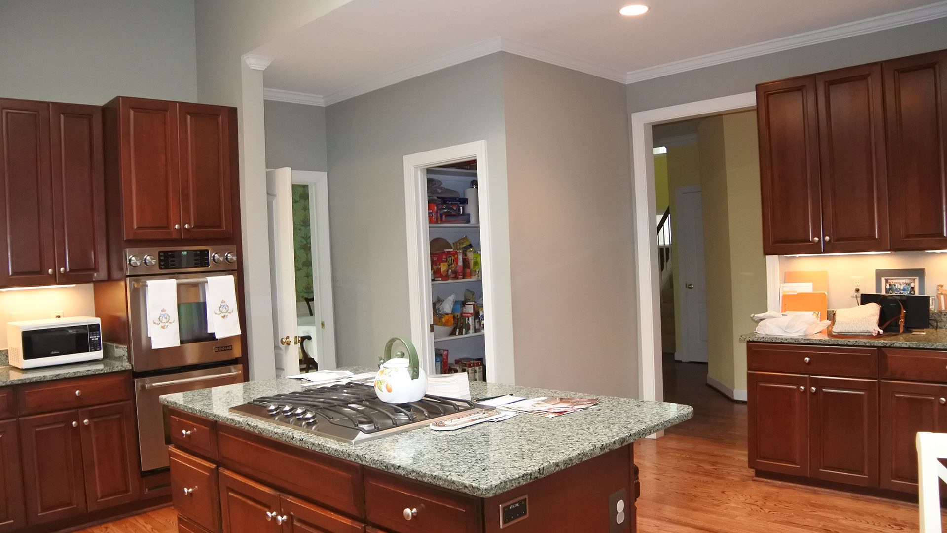 Kitchens – 2201