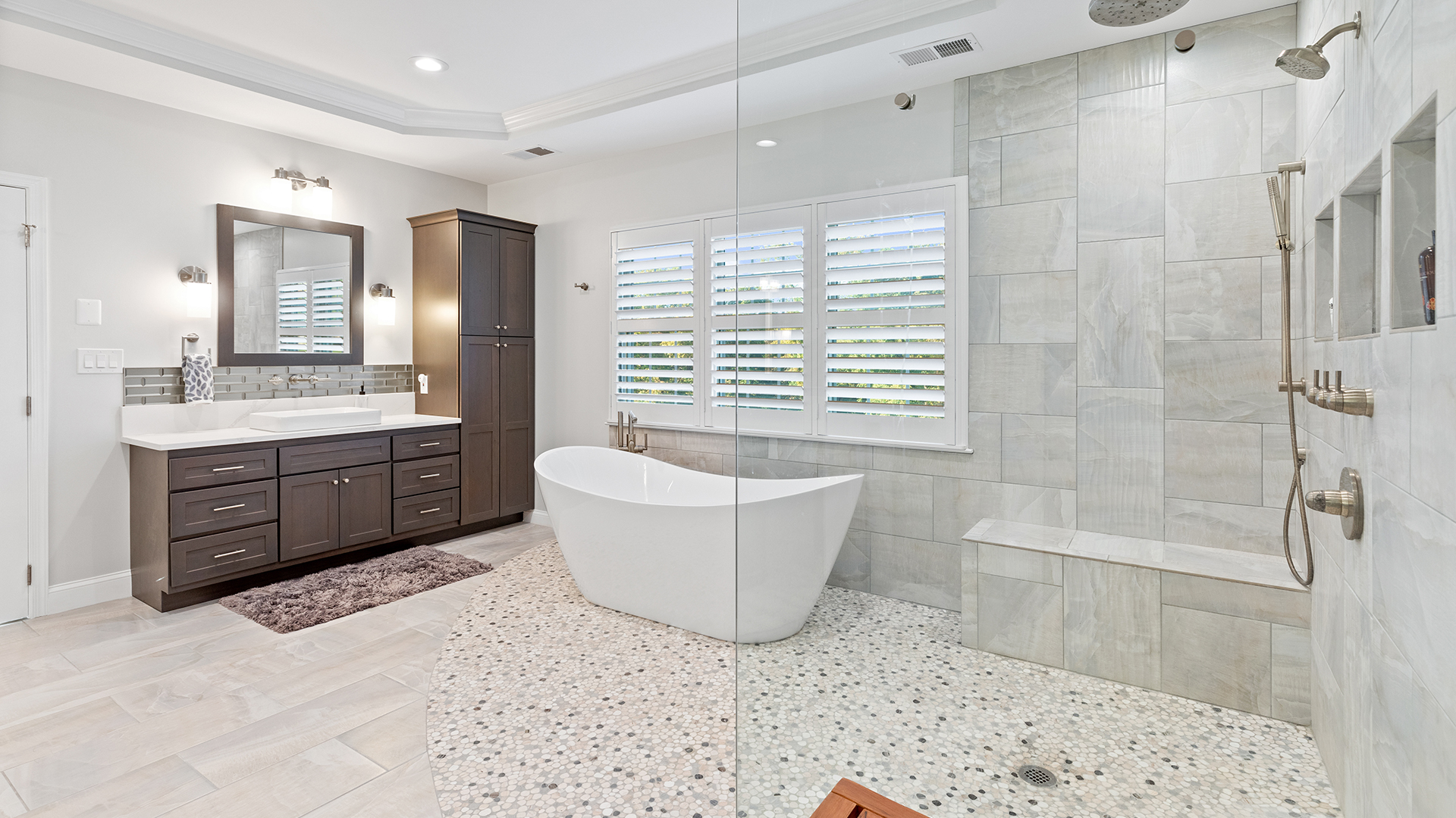 Bathroom – 2307