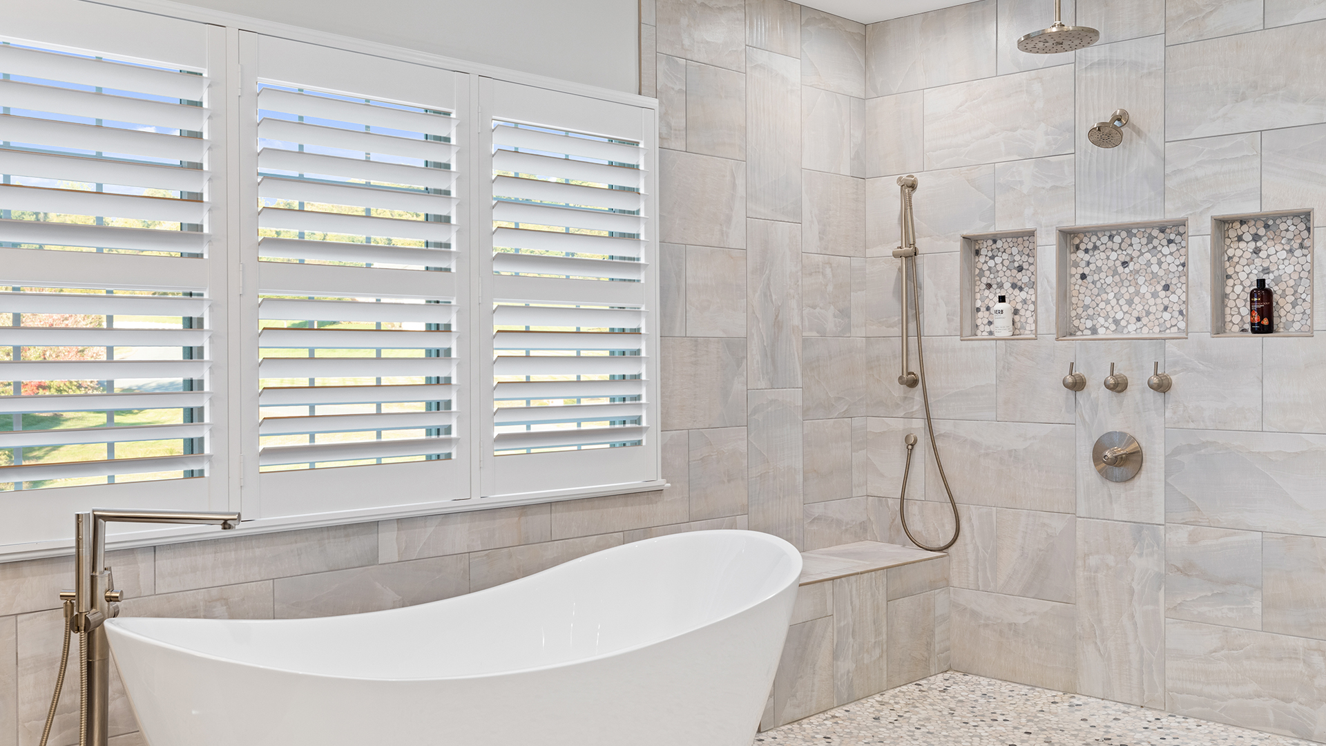 Bathroom – 2307