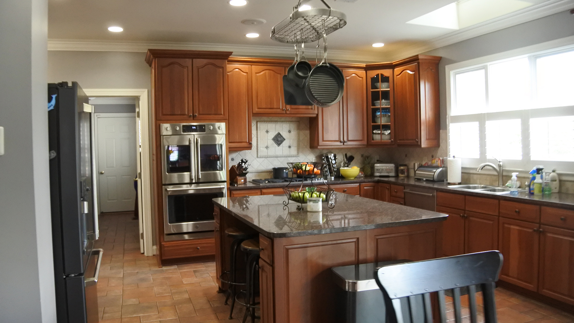 Kitchens – 2305
